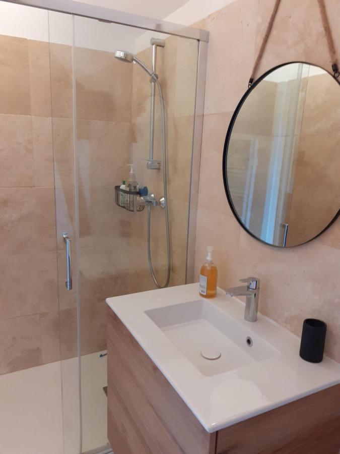 לינה וארוחת בוקר Vernaison La Fee Des Eaux מראה חיצוני תמונה